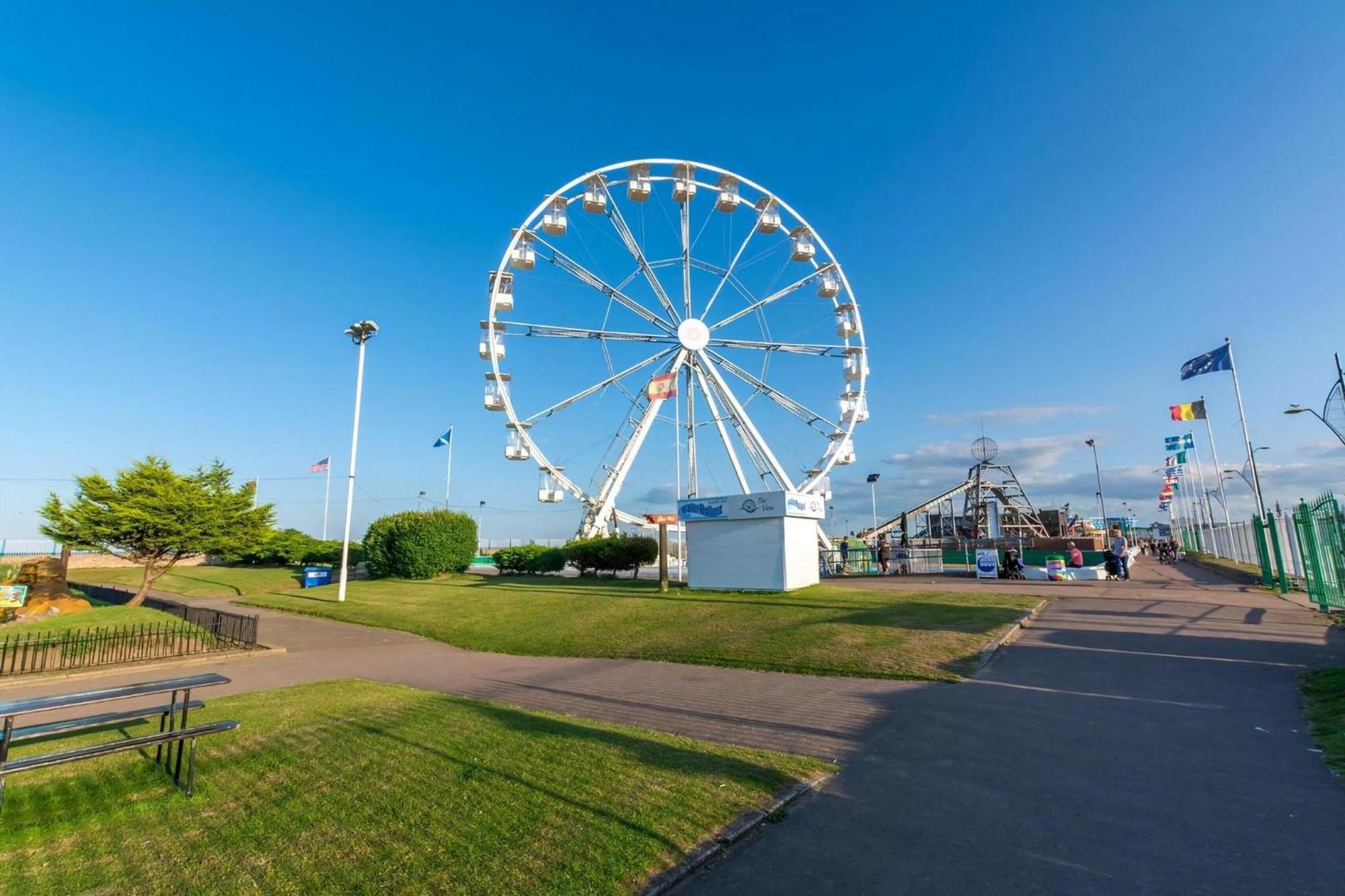 8 Berth Caravan In A Great Location In Norfolk Ref 50053D Hotel Great Yarmouth Buitenkant foto