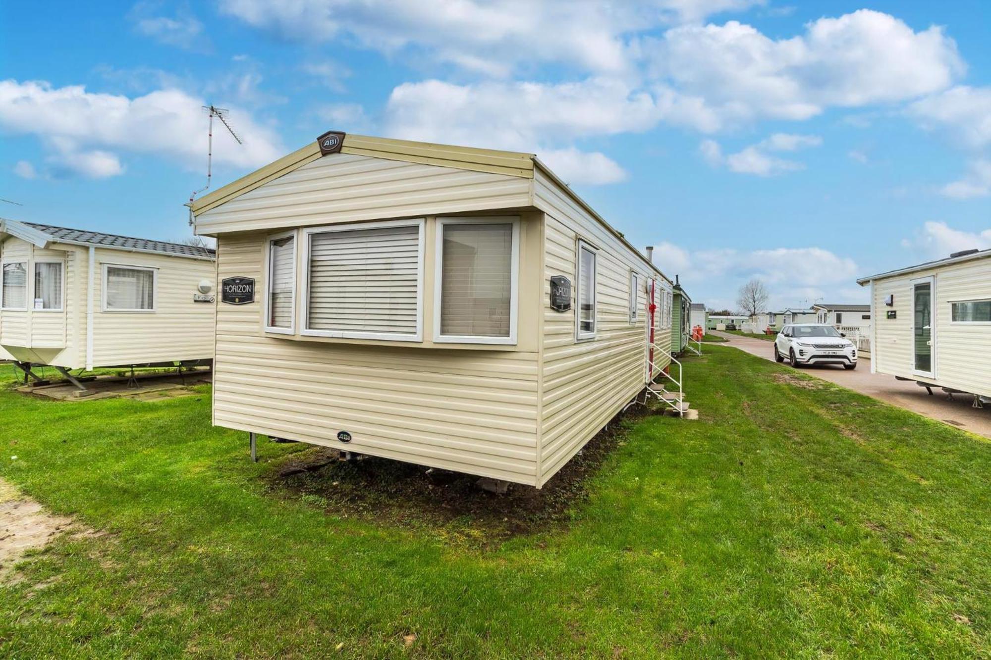 8 Berth Caravan In A Great Location In Norfolk Ref 50053D Hotel Great Yarmouth Buitenkant foto